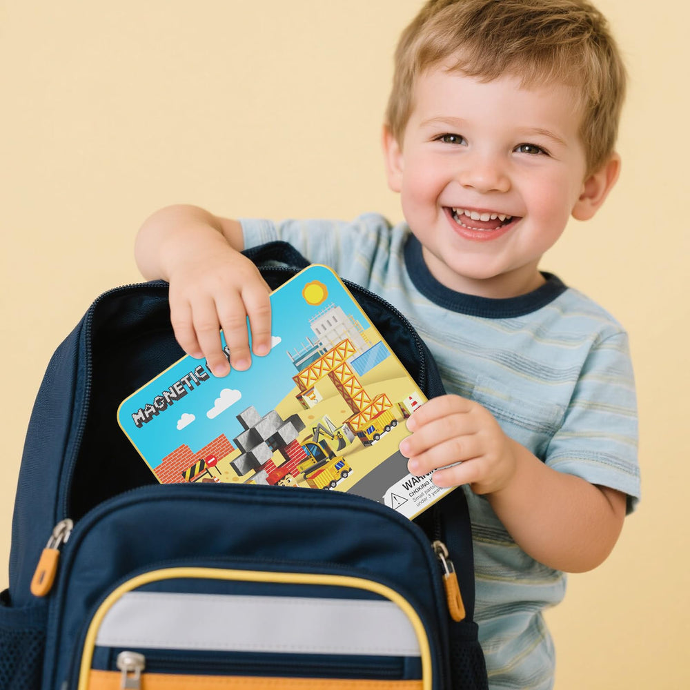 MEIQ compact travel set offers endless building possibilities with easy magnetic connections.