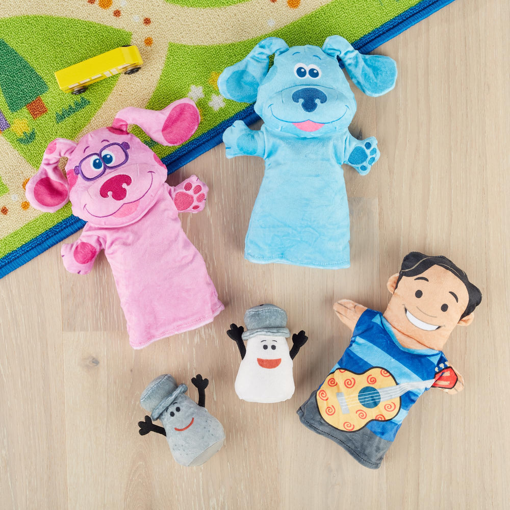 Melissa & Doug Blues Clues You finger puppet Mrs. Pepper adds friendly dialogue.