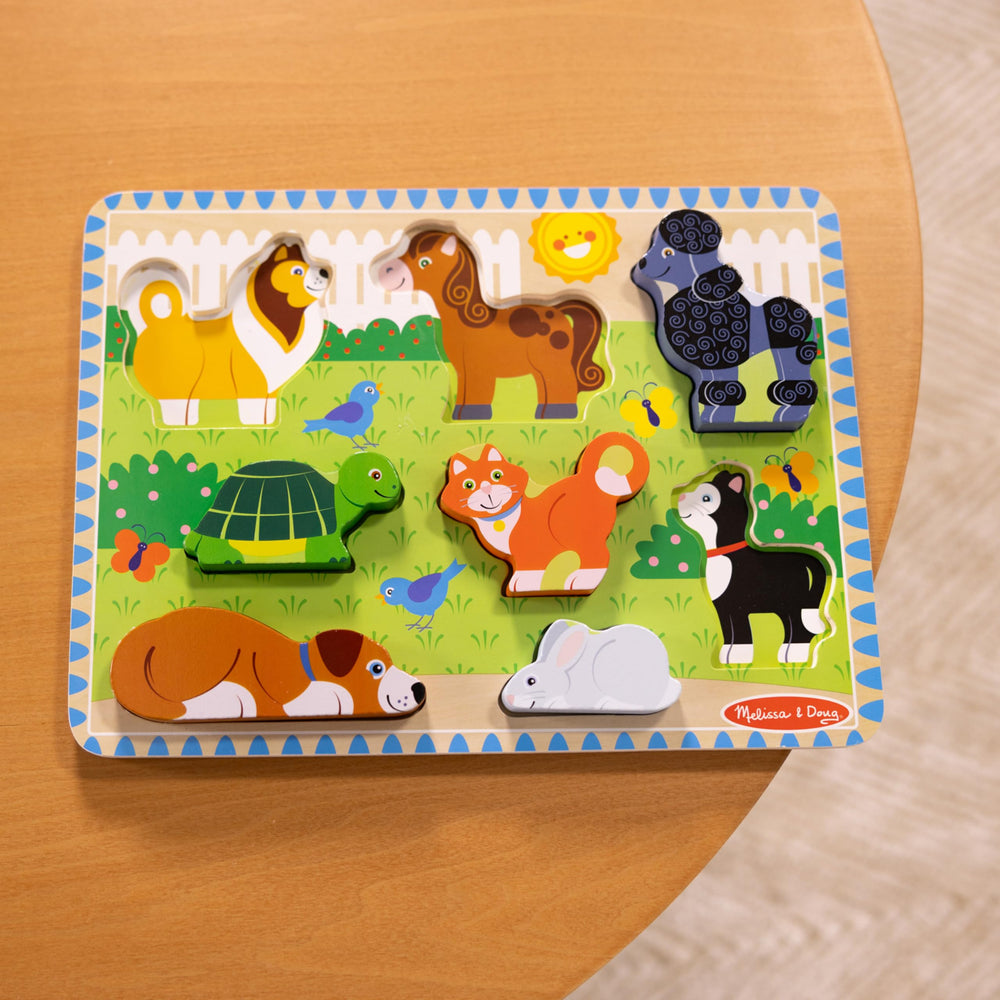 Melissa & Doug Pets Puzzle close-up shows chunky pieces and colorful artwork
