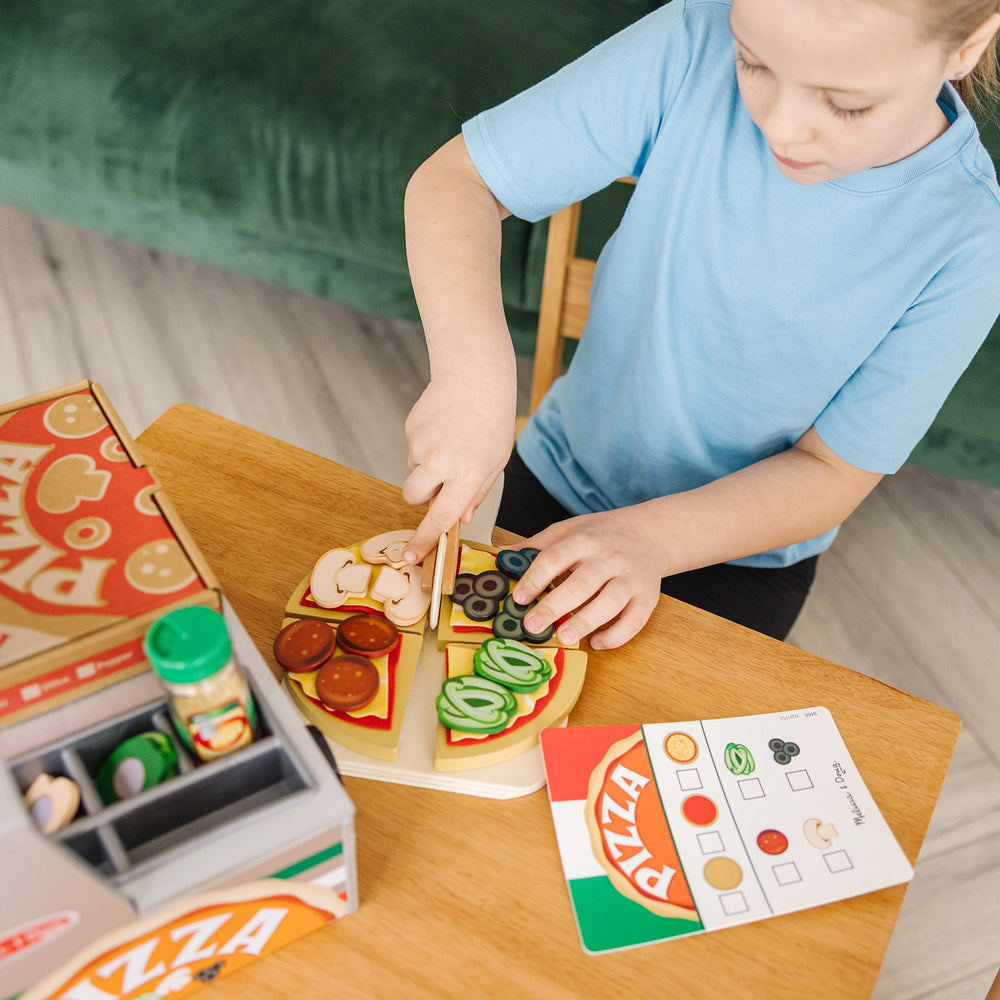 Pizza paddle and rolling cutter for slicing practice