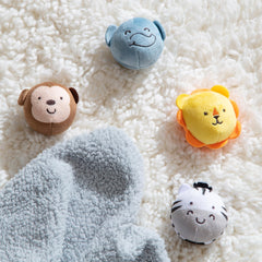 Rollables compatibility note; expands safari play with other Rollables sets.
