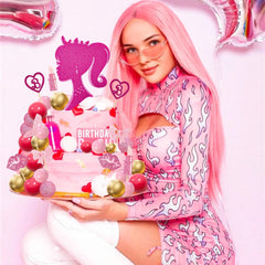 MEMOVAN pink lipstick topper for glamorous dessert detail