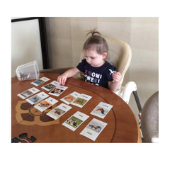 MEROCO Montessori marine otter card fosters word association with friendly, relatable sea imagery.