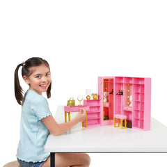 Includes over 10 accessories for complete fashion storytelling