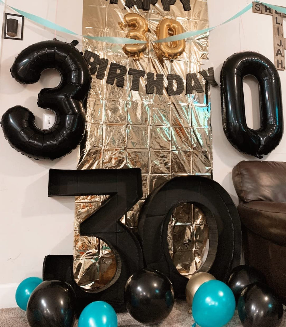Mluchee black number 7 balloon for birthday celebrations and parties.