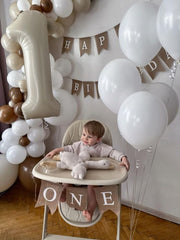 Mluchee easy-inflate number balloon simplifies quick party decorating.