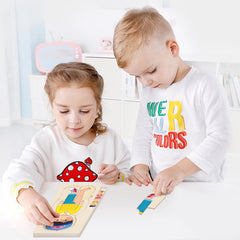 MoinKidz puzzle guide and pieces displayed for organized kid-friendly play