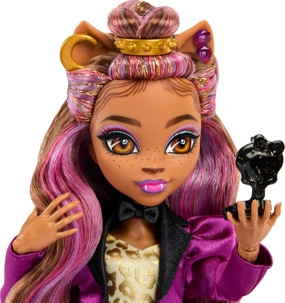 Monster High Clawdeen Wolf in satin suit with glam shine for stylish storytelling