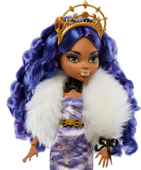 Monster High Clawdeen Wolf with faux fur boa adds cozy winter flair.