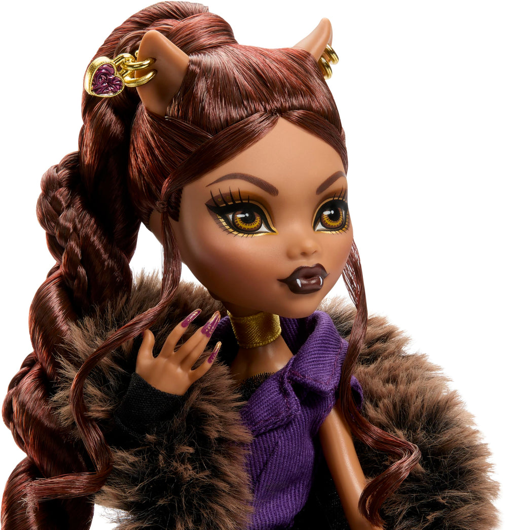 Monster High Clawdeen Wolf pantaboots complete a couture-ready outfit
