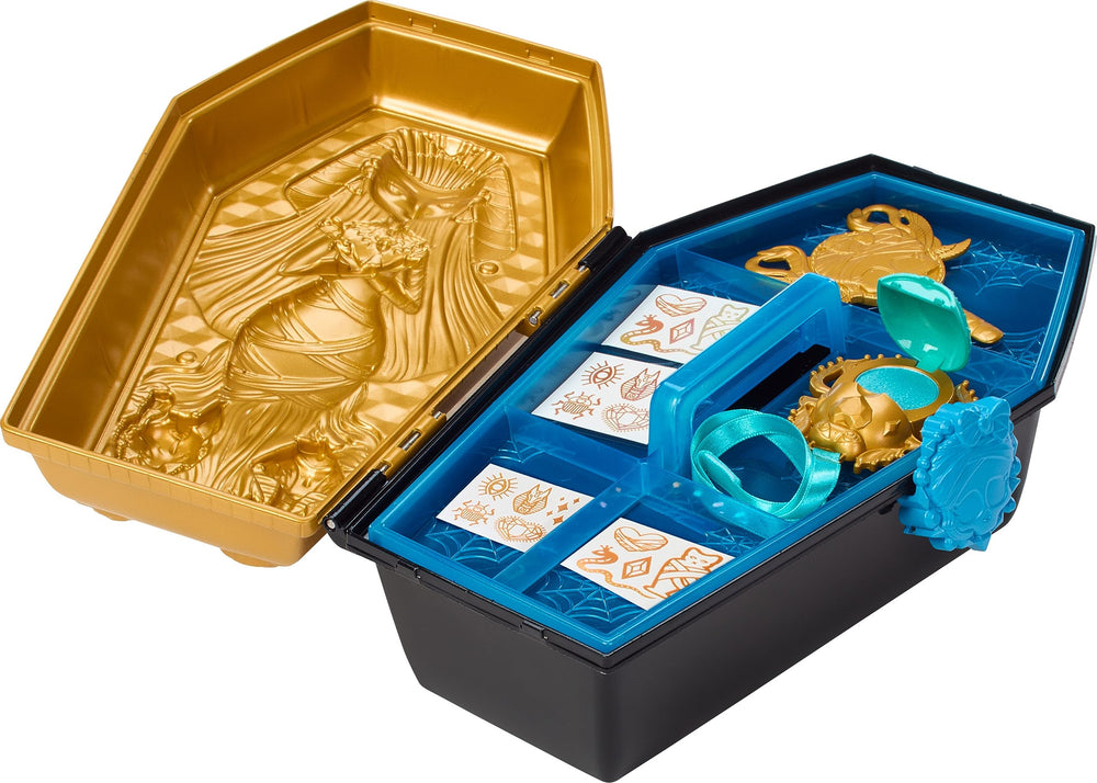 Monster High Cleo De Nile stickers encourage creative decorating on accessories and outfits.