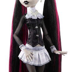 Monster High Count Fabulous bat companion adds spooky flair to playtime and shelf display.