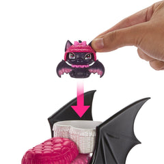 Monster High Draculaura scooter detailed close-up, highlights color, finish, and accessories.