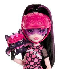 Monster High Draculaura scooter scale view, helps assess size for play compatibility.
