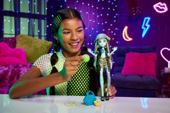 Monster High Frankie Stein coverup shirt adds stylish layer for sunny seaside storytelling.