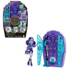 Monster High Twyla closet reveal showing hidden storage and storytelling potential