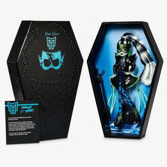 Monster High Frankie Stein textured blazer adds depth for display or dress-up.