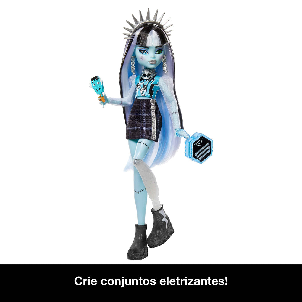 Furry stole accessory from Monster High Fearidescent line for stylish play.