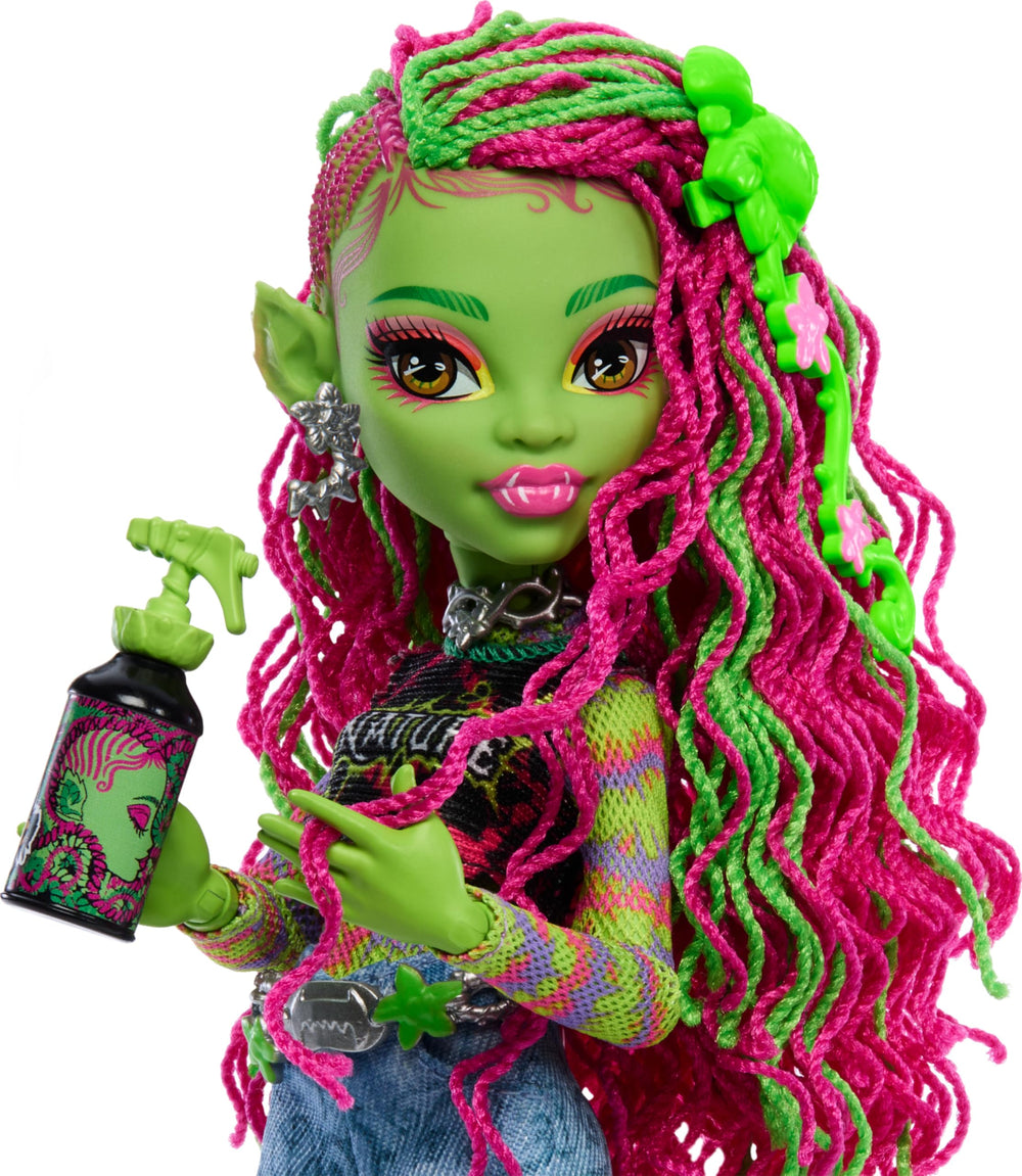 Backpack-equipped Venus McFlytrap doll enabling on-the-go storytelling