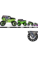 Monster Jam MNJ VHC 1to24 El Toro Loco arrives in collector-friendly packaging for gifting.