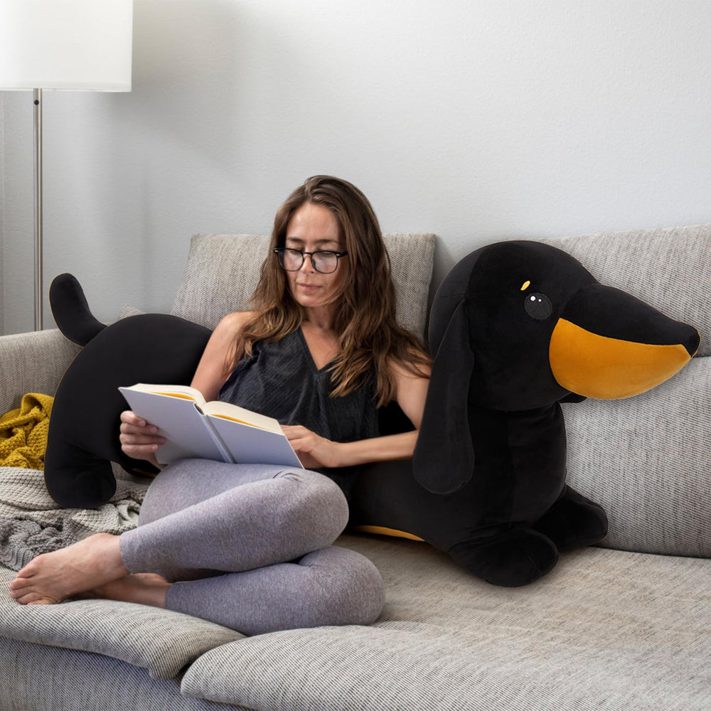 MorisMos plush fabric emphasizes lifelike dachshund feel