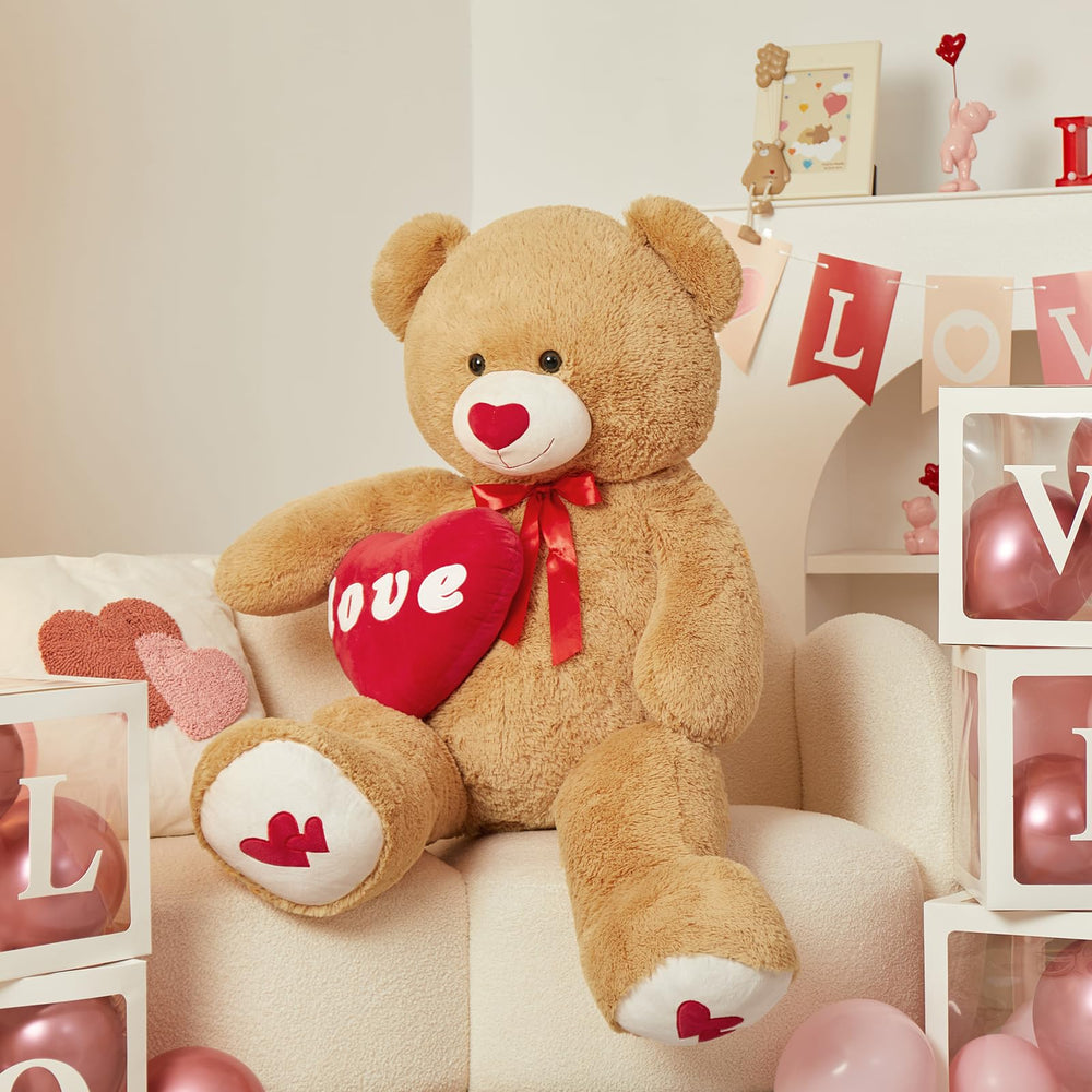 MorisMos I Love You embroidery on the bear — affectionate message with charming detail.