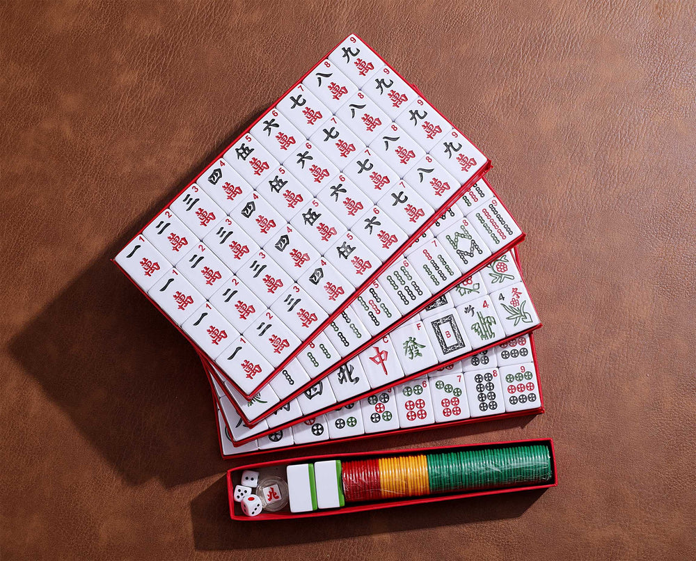 Mose Cafolo professional set includes dice and wind indicator for authentic play.
