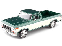 Front-detail of Motormax F-150 showing grille and headlights.