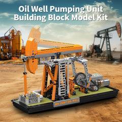 Mould King 17087 motor and battery box enabling lifelike pumping action