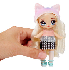 Na Na Na Surprise Minis Series 2 mix-match outfits enable creative styling across dolls