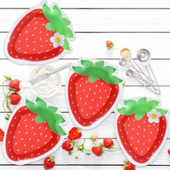 Naozinebi baby shower strawberry plates; perfect for themed celebrations.