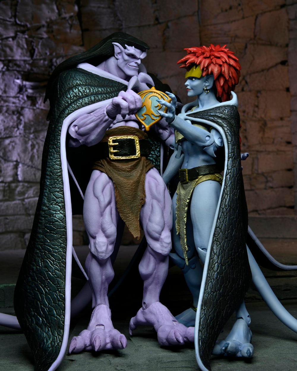 NECA Gargoyles Phoenix Gates broken and included for dramatic scenes