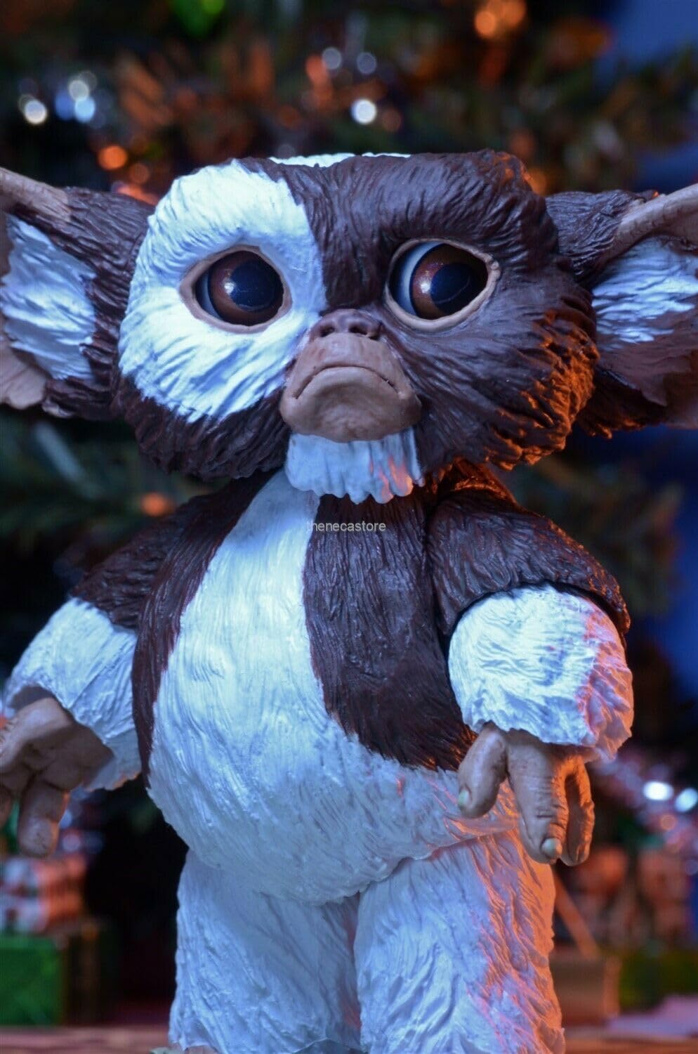 NECA Gizmo candy cane and rope belt for festive styling