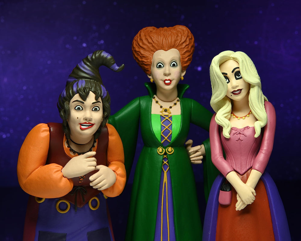 NECA Hocus Pocus Sanderson sisters trio provides nostalgic cartoon aesthetic for desks.