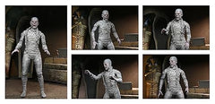 NECA Mummy interchangeable hands for pose options