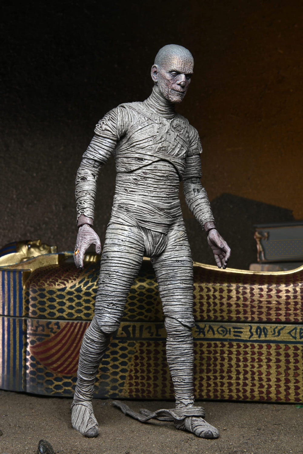 NECA Mummy premium anniversary packaging protects the collector's piece
