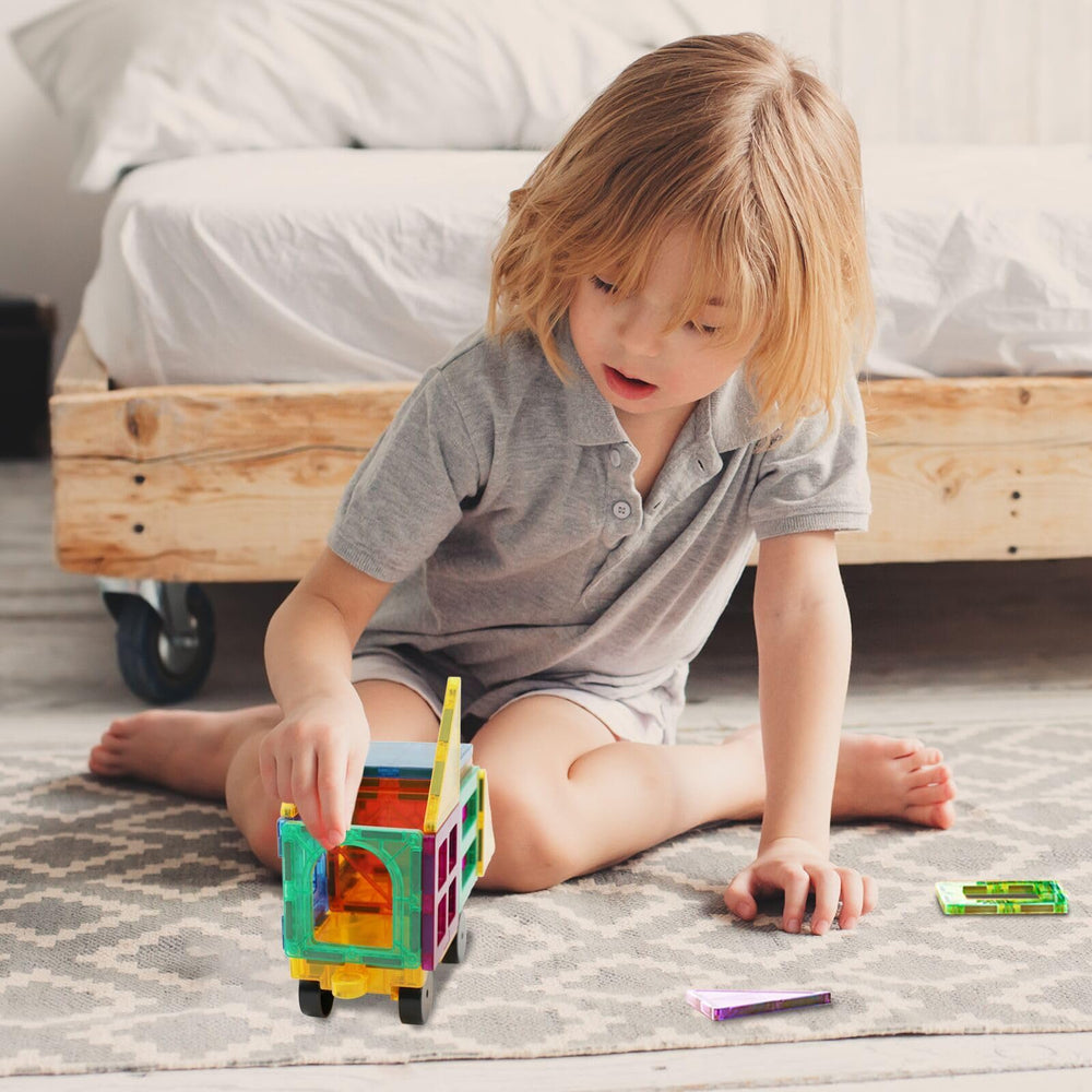 NEOFORMERS magnetic tiles bus-truck assembly demonstrates collaborative play