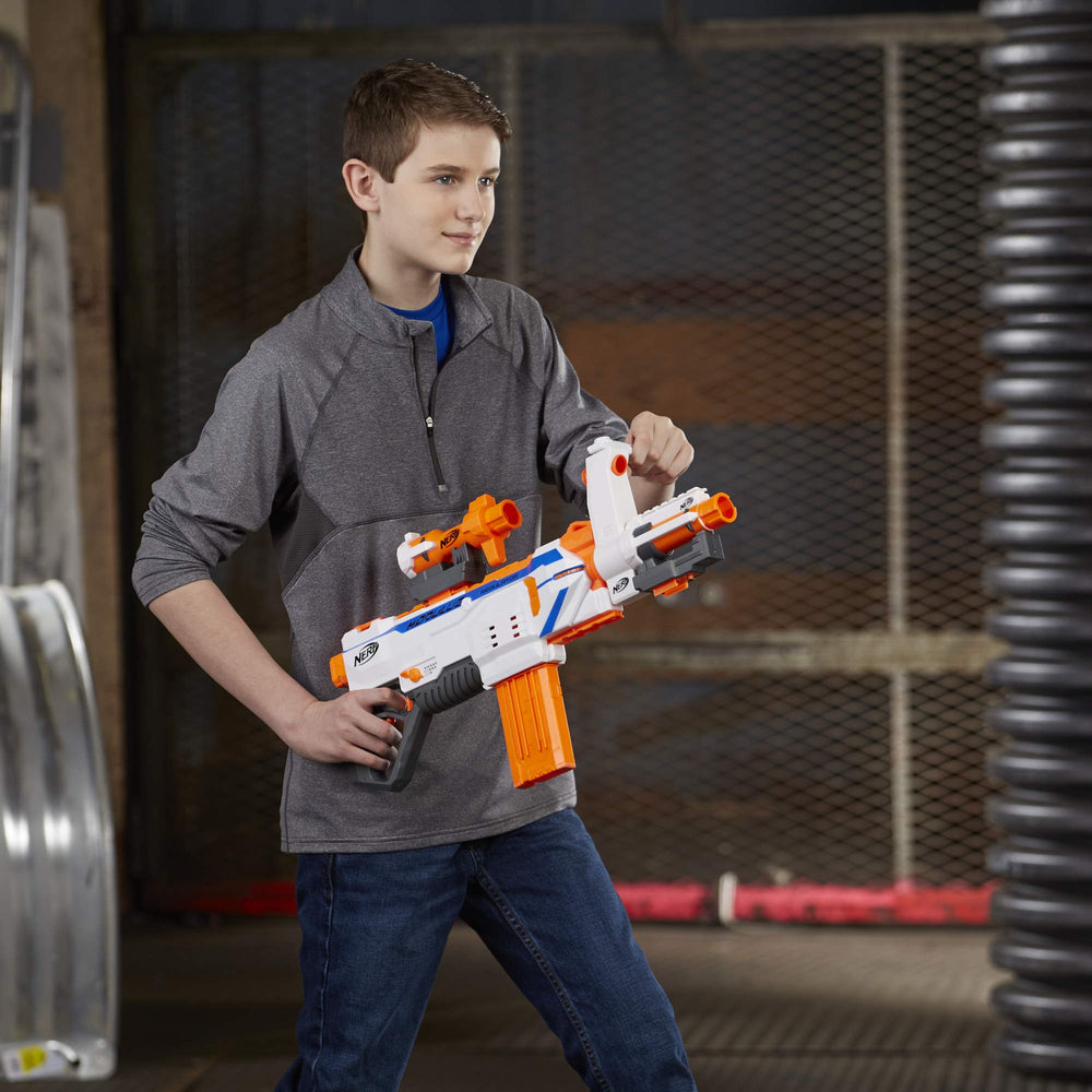 Nerf Modulus Regulator stock reload compartment keeps spare clip within reach during battles