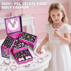 NewBandMo parent-child crafting scene promotes cooperation and shared pride.