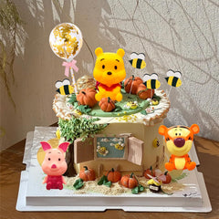 Newmemo Bee-topper brings cheerful bee accents to party treats.