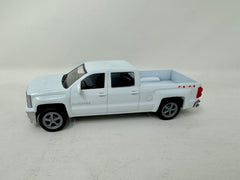 NewRay Silverado die-cast detail with trailer enhances collectible display