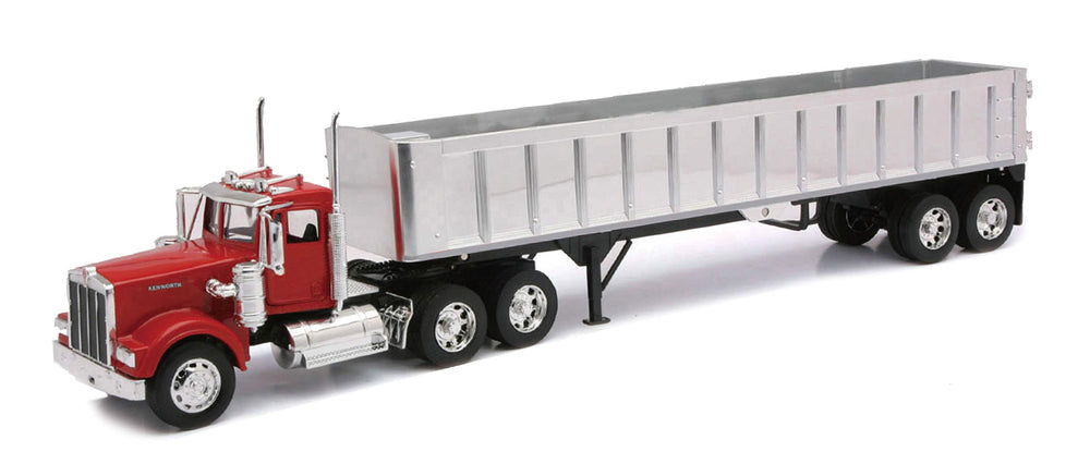 NewRay Kenworth W900 cab detail ideal for display and diorama setups