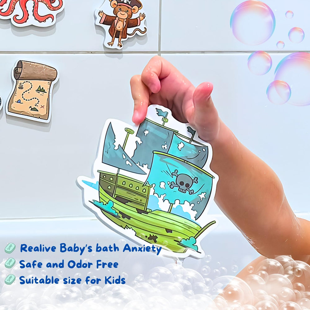 NUBUNI storage bag for bath toys keeps play area tidy.