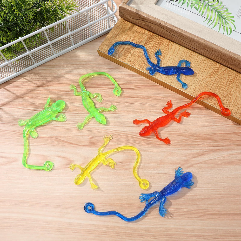 NUOBESTY holiday stocking stuffer lizard adds festive fun