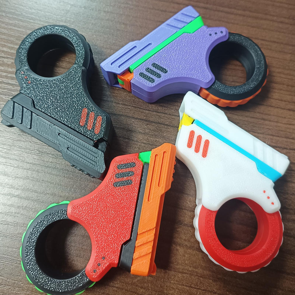 Ography Fidget Slider in-hand use demonstrates discreet engagement on the go