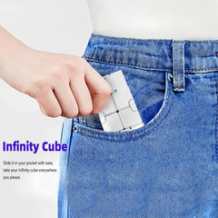 Oiikain Metal Infinity Cube black, gift-ready packaging for thoughtful presents.