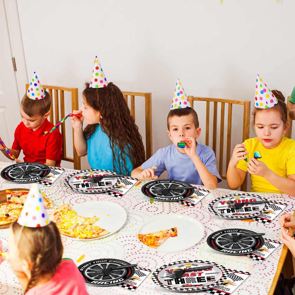 Oitnlaughter race car party decor – transforms spaces into a racers' paradise.