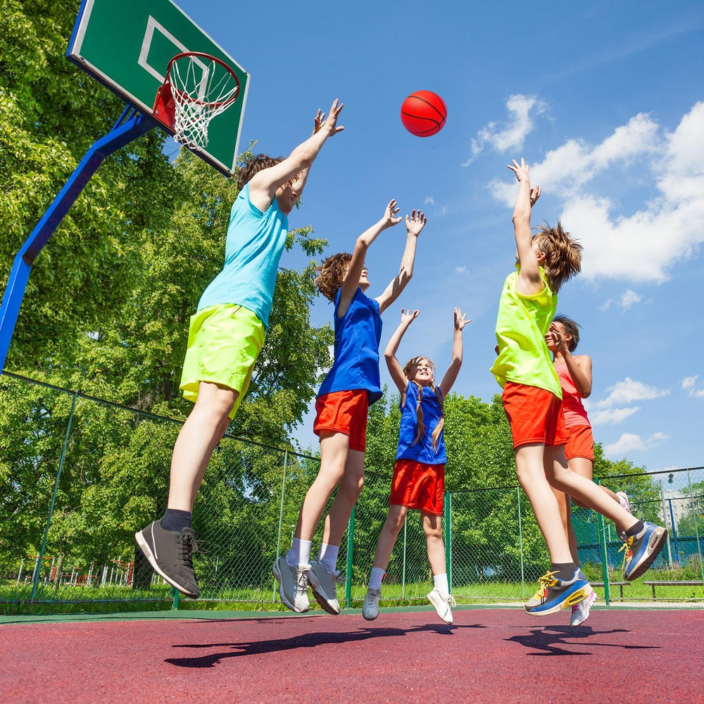 Oleitodh pool and beach basketballs for water and sunny fun