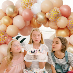Ouddy Party rose-gold balloons and tools enabling quick arch assembly