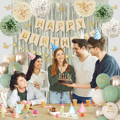 Ouddy Party star garland to complement balloons and ribbons
